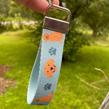 Load image into Gallery viewer, Beagle key wristlet
